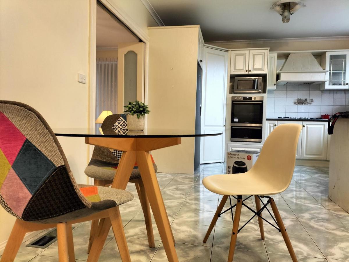 12 Mins To Mel Airport-Good Wood House Daire St Albans Dış mekan fotoğraf